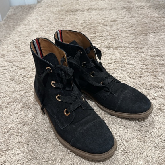 Tommy Hilfiger size 11 suede booties - Picture 2 of 4